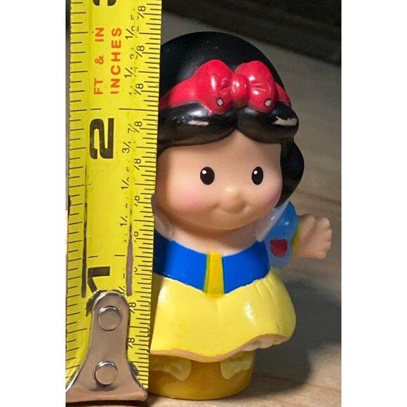 2012 Mattel Little People Snow White Figure Toy Collectible - Picture 10 of 10